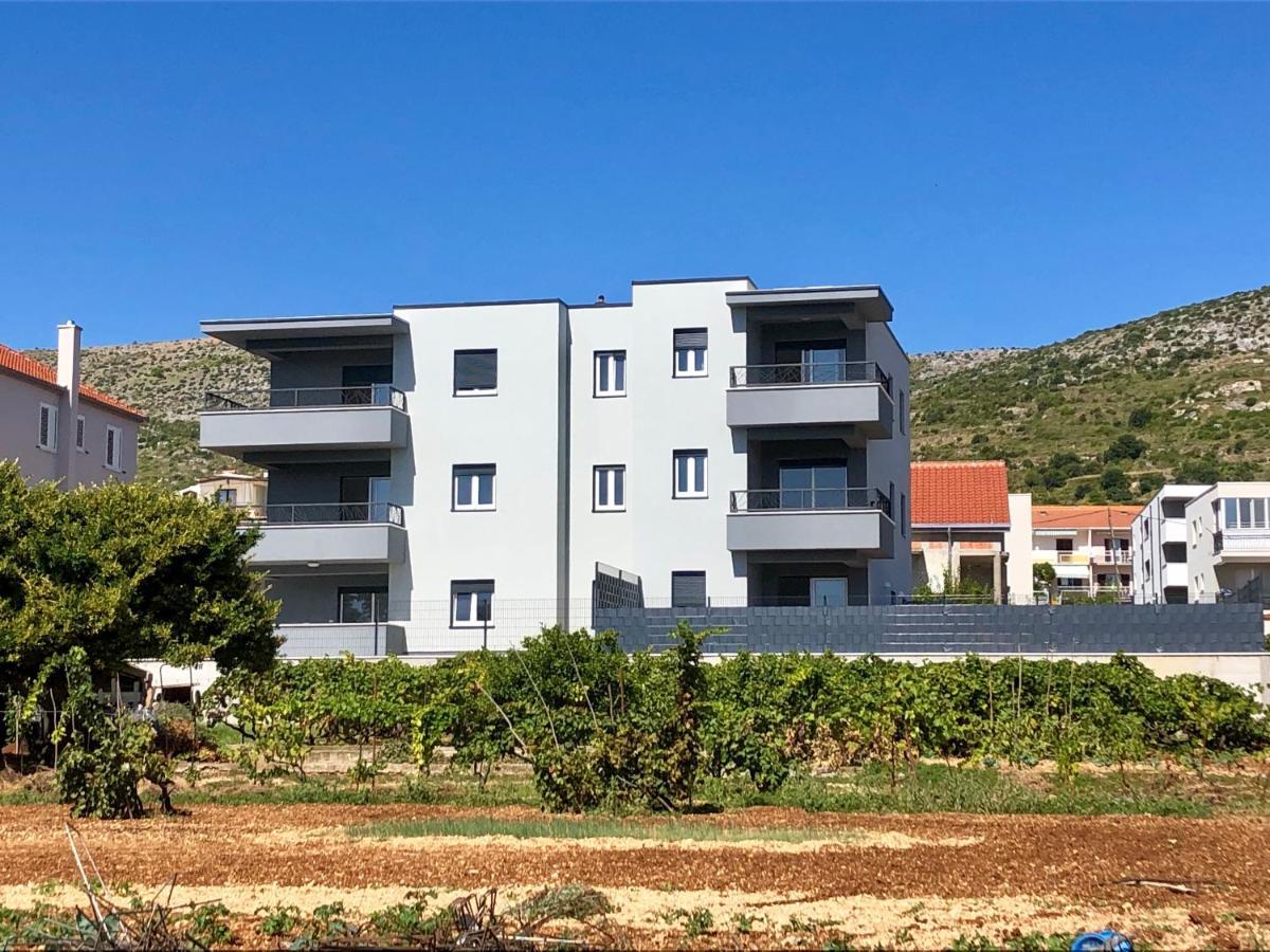 Apartment Tilda Трогир Экстерьер фото